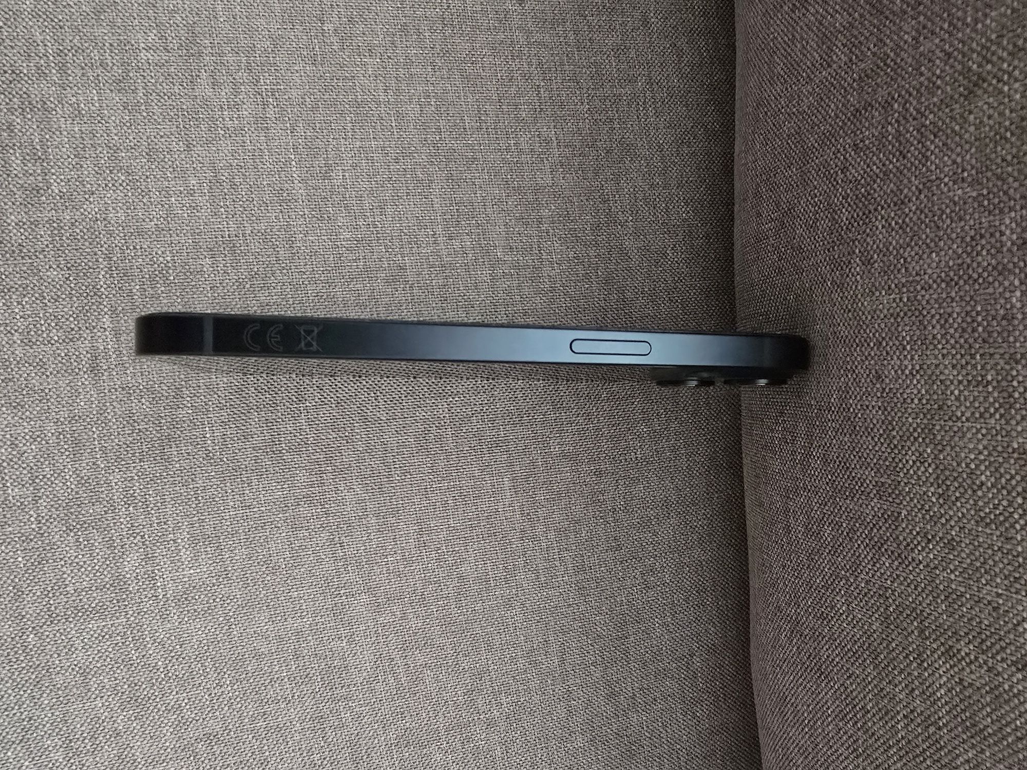 IPhone 14 Перфектен