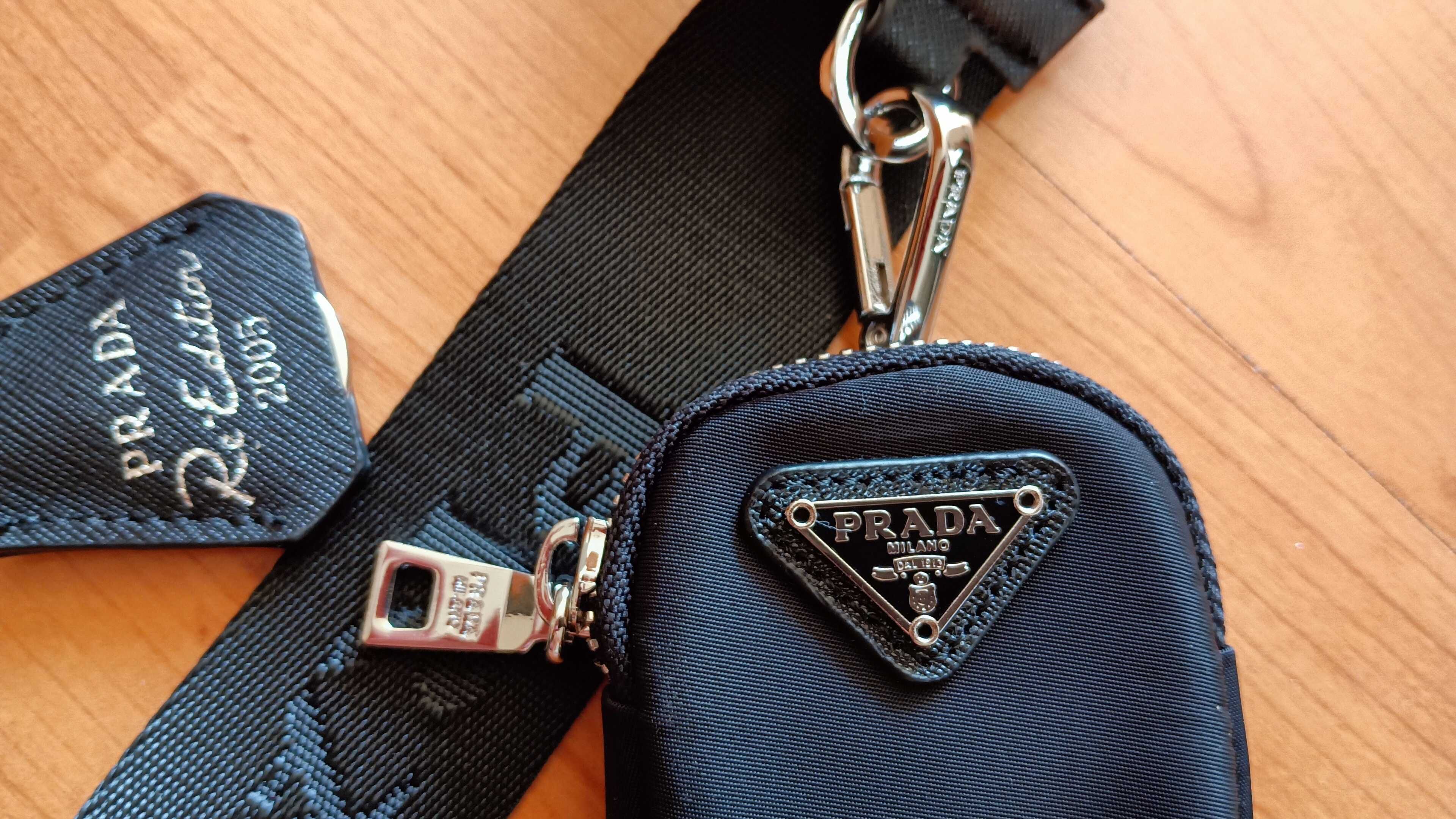 PRADA нова оригинална !