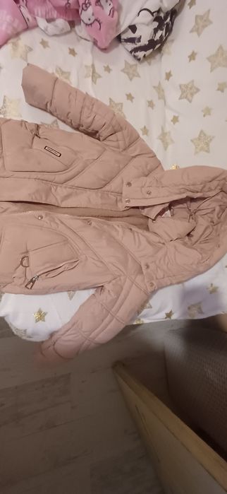 Топло зимно яке момиче