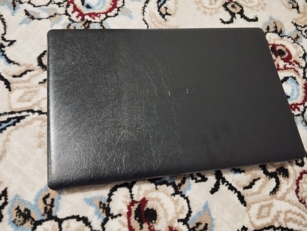Asus notebook İ7 4500 model