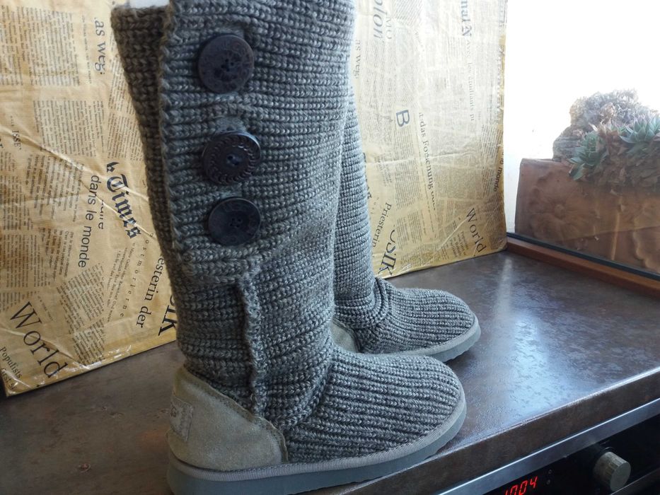 дамски ботуши,зимни обувки,боти,апрески,UGG номер37