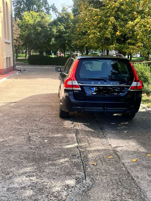 Volvo v70 2014 2.0tdi 181 cp