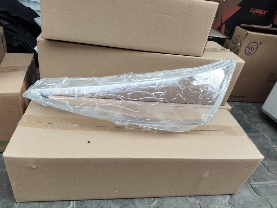 Стекло фара элантра 19+