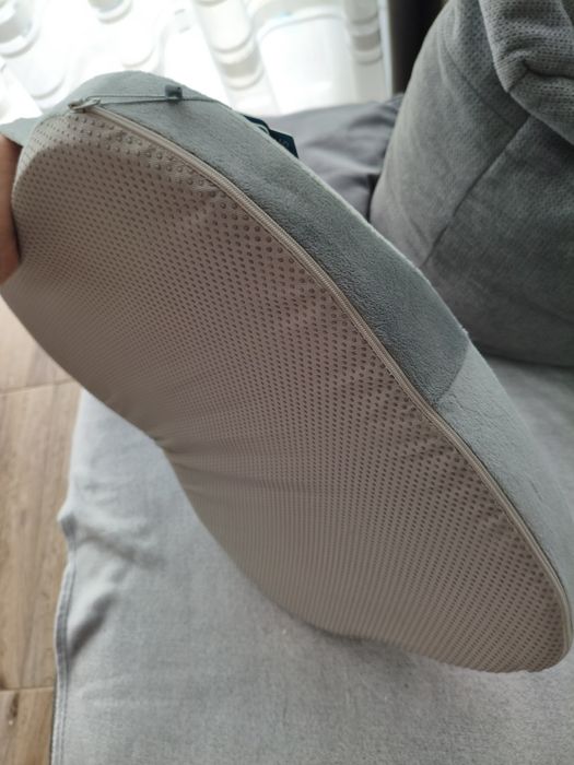Perna ergonomic din spumă cu memorie pentru scaun – gri