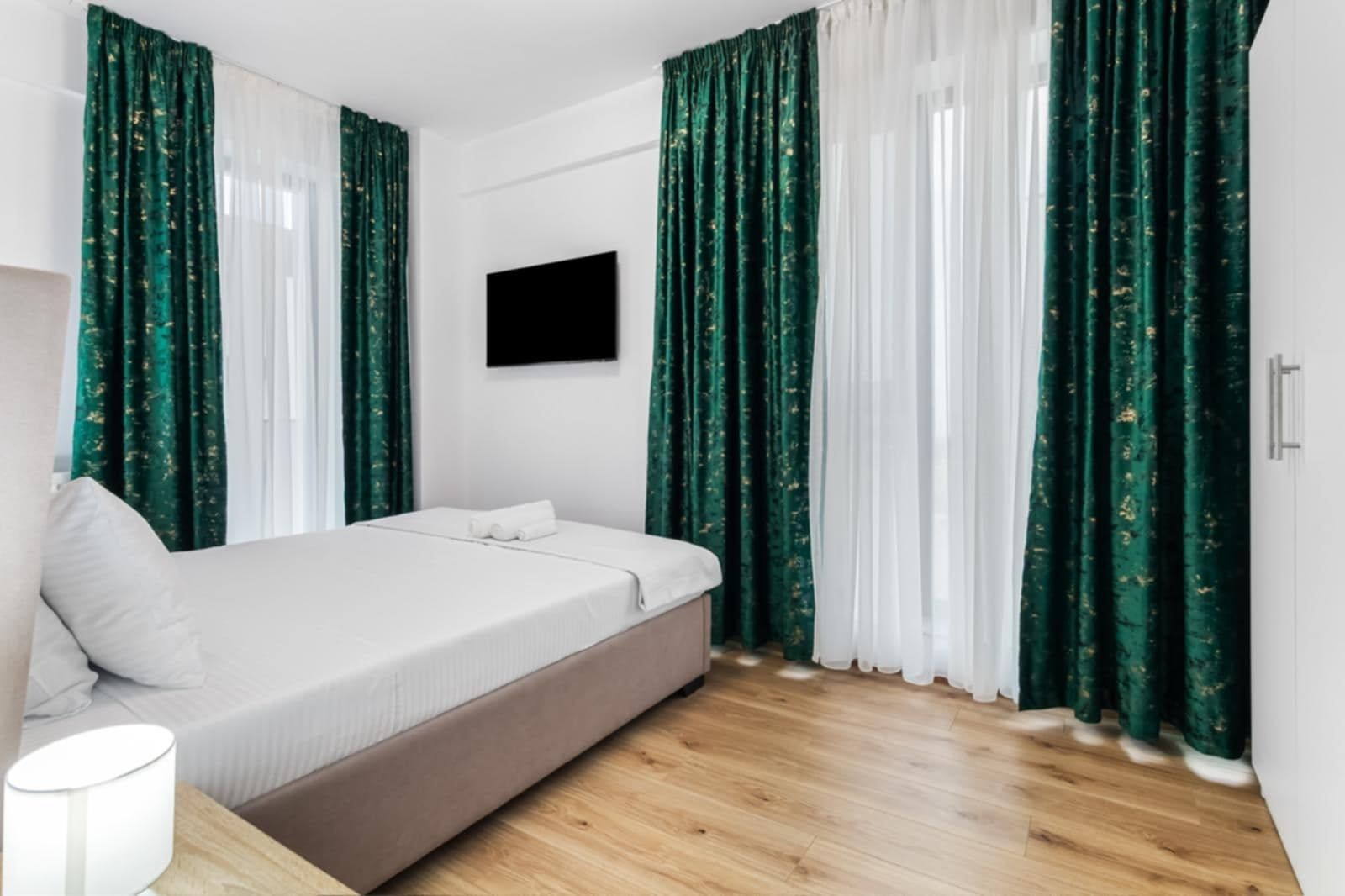 Închiriez apartament 2 camere
