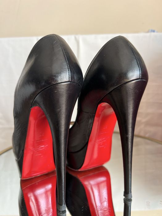 Pantofi Christian Louboutin 37