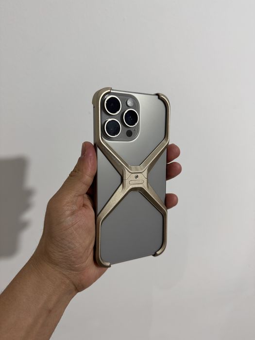 Чехол металлический для Iphone 15 Pro Max