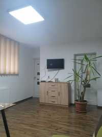 Vand apartament 2 camere semidecomandat/ spațiu birouri