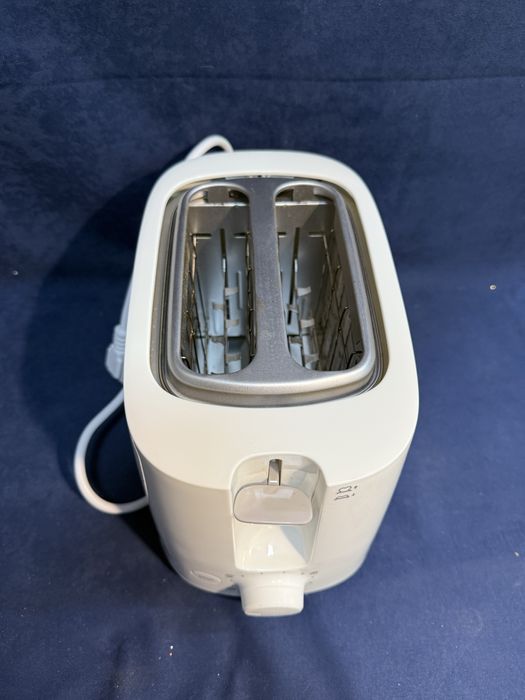 Тостер Philips бял