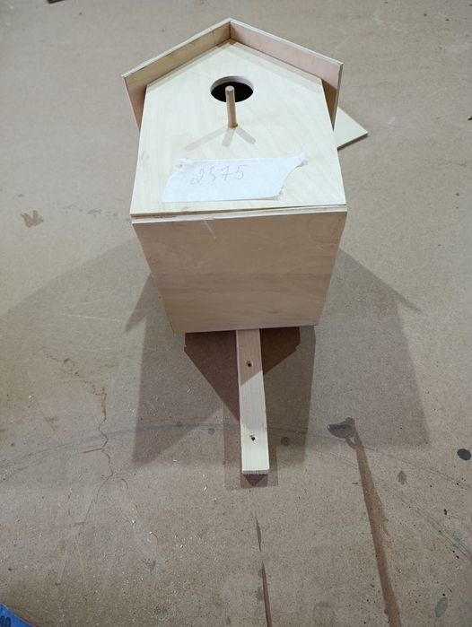 Продам скворечник из фанеры 4000