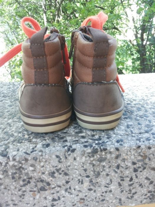 Нови детски блестящи гуменки Vans номер 34