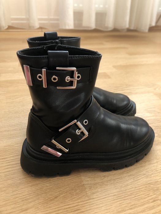 Ghete fete Zara negre