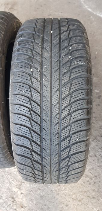 Зимни гуми-2020г.-17цола-215/55-1бр.-120лв."BRIDGESTONE "
