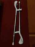 Pereche carje reglabile aluminiu