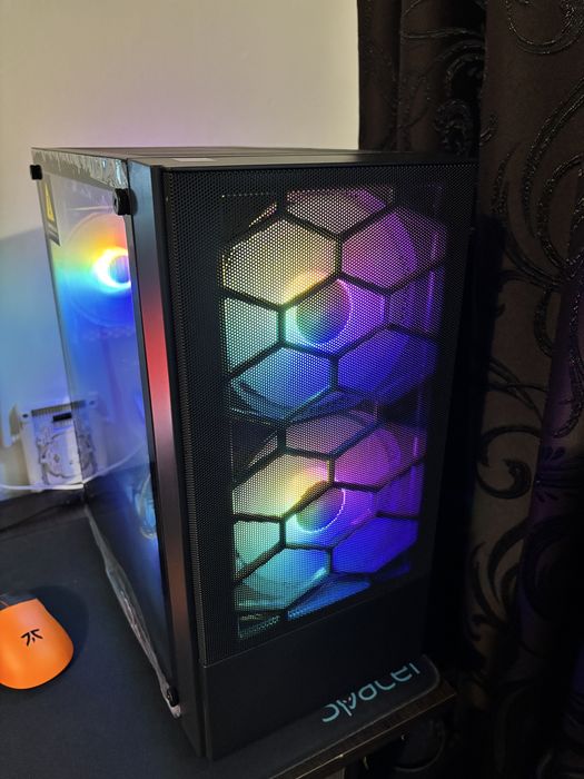 PC Gaming Ryzen 5 3600 / RX 5700 XT / 16GB / SSD 1TB / RGB