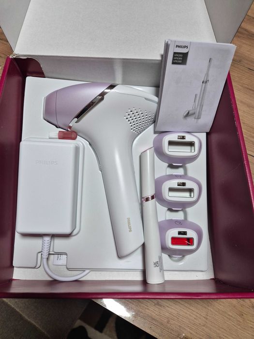 Фотоепилатор Philips Lumea BRI949/00, 450000