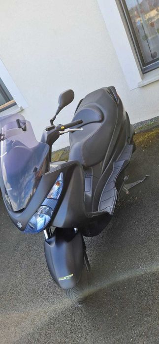 Suzuki Burgman 125 km12000