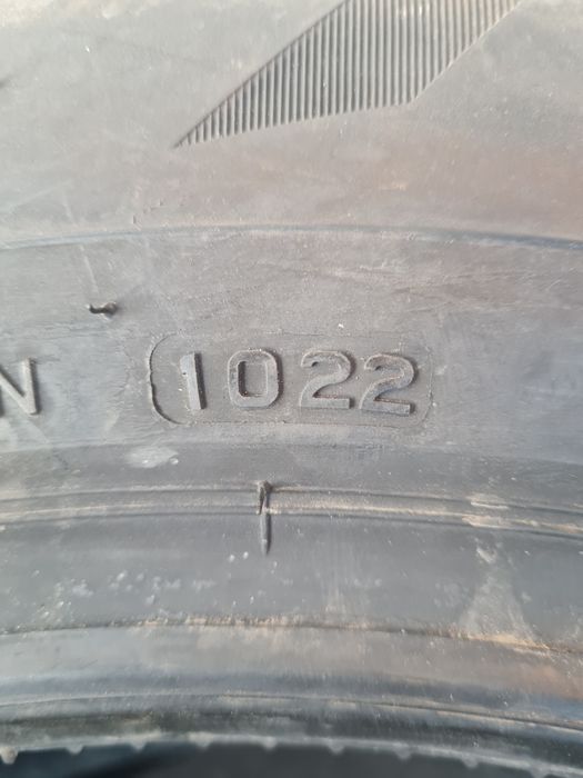 Нови всесезонни гуми 2 броя BRIDGESTONE WetherControl A005 225 60 R17