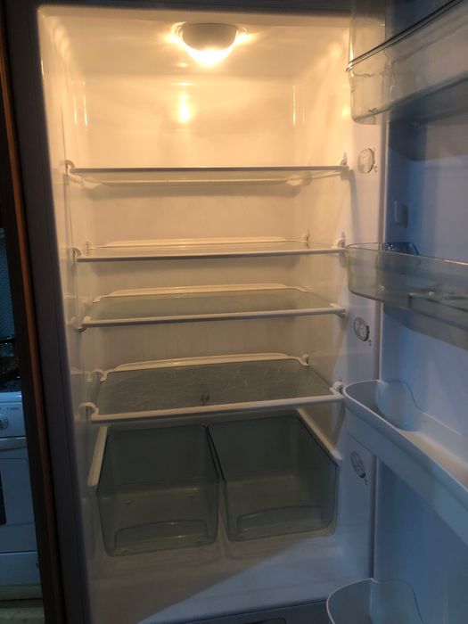 Холодильник, на зап.части