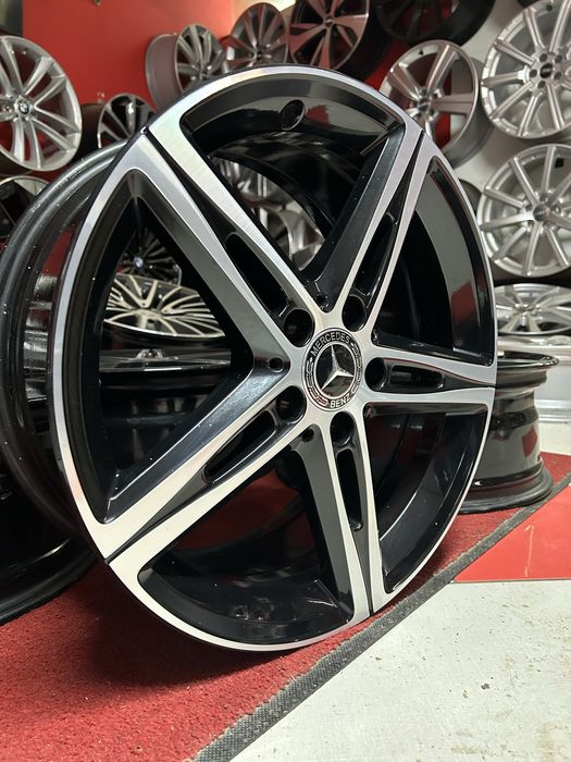 18 цола за Mercedes A B C Class CLA  GLA GLB Vito Original