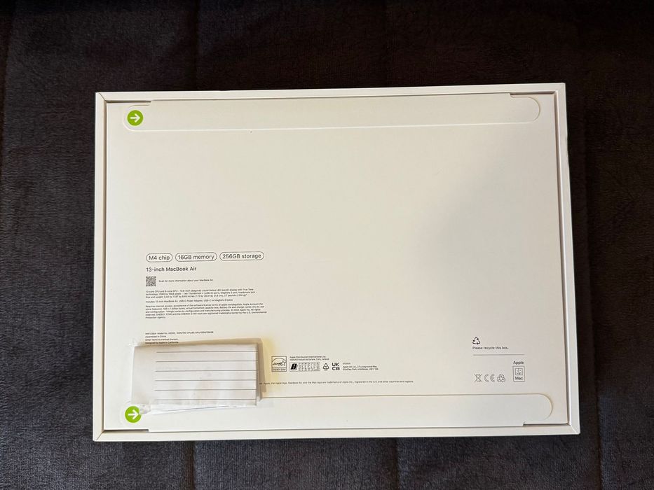 Macbook Air 13inch M4 Midnight 256GB