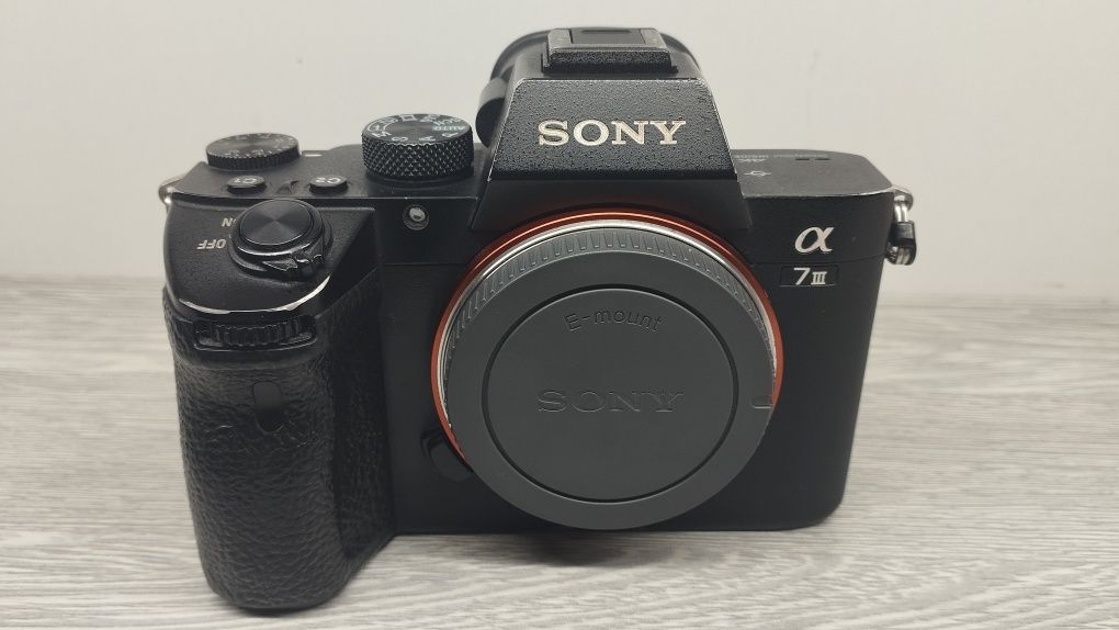 SONY A7 3 Body, holati yaxshi