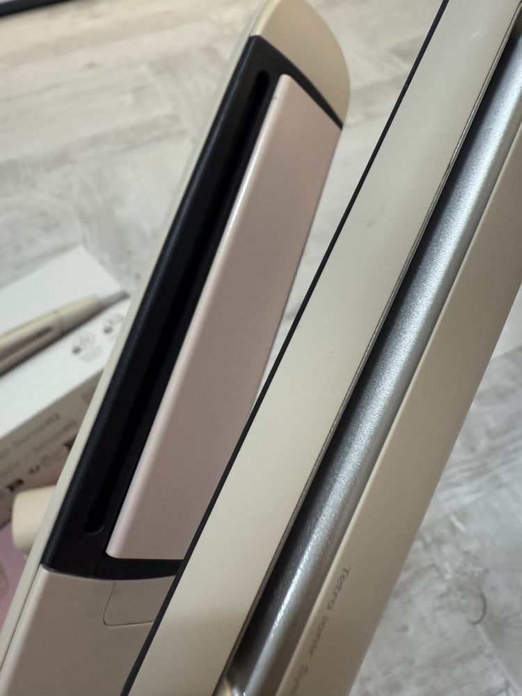 Philips Sense IO series 8000