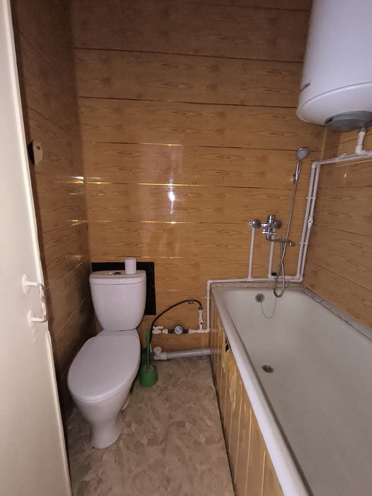 Квартира в деревянном доме. 1 ком. Спутник 2.  Метро  Кипчак.