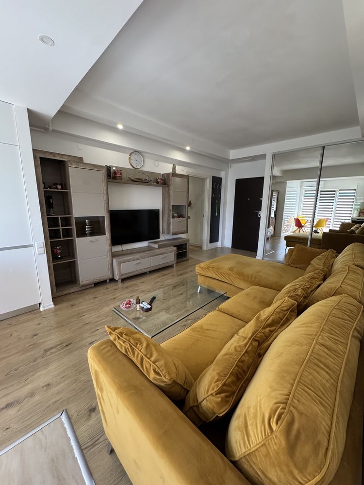 Apartament Spatios 3 camere Cosmopolis