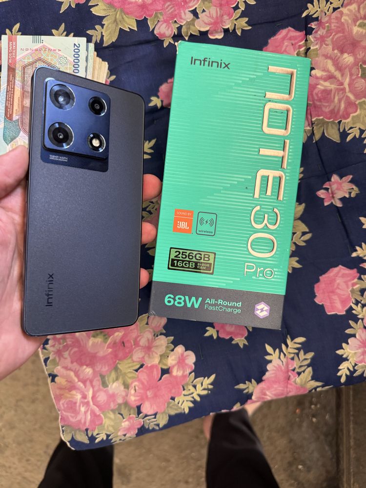 infinix not 30 pro 8.256g holati ideal karopka dak bor