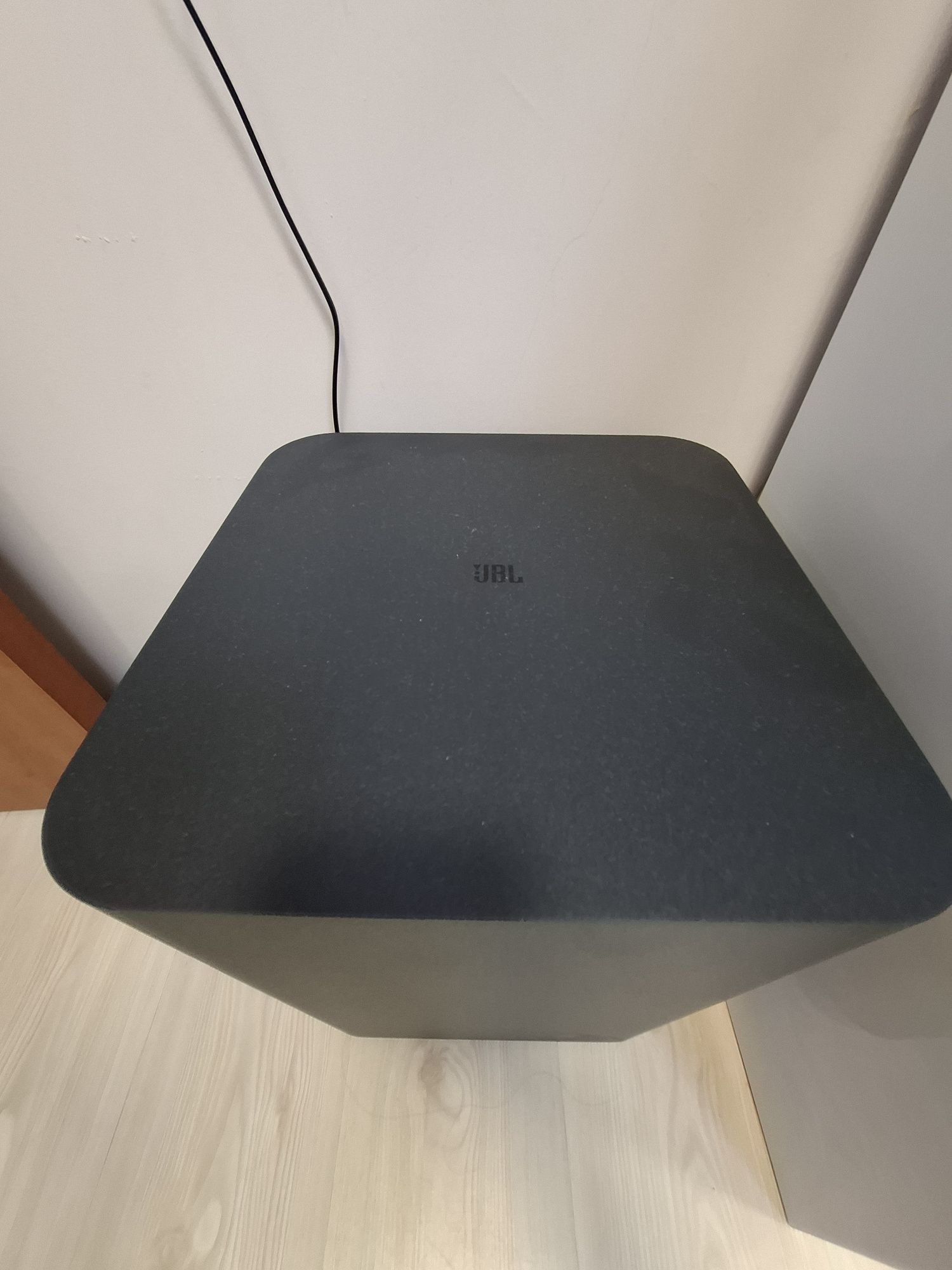 Саундбар JBL BAR 500, 5.1, 590W, Multibeam, Dolby Atmos Почти Нов
