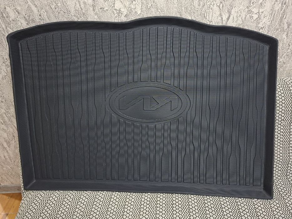 Полик для багажника KIA SONET