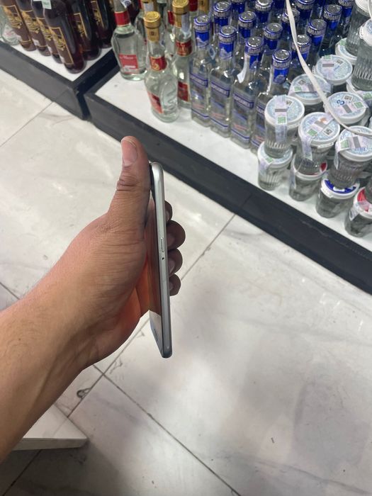 Samsung 6s в хорошем состоянии