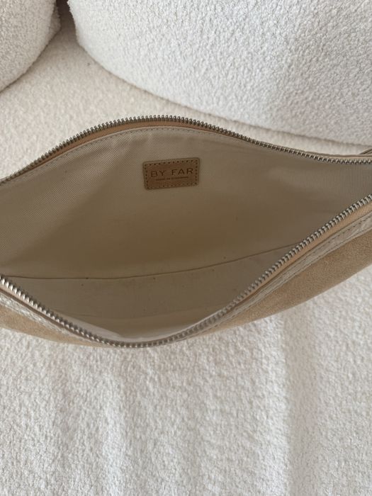By Far Gib велурена чанта