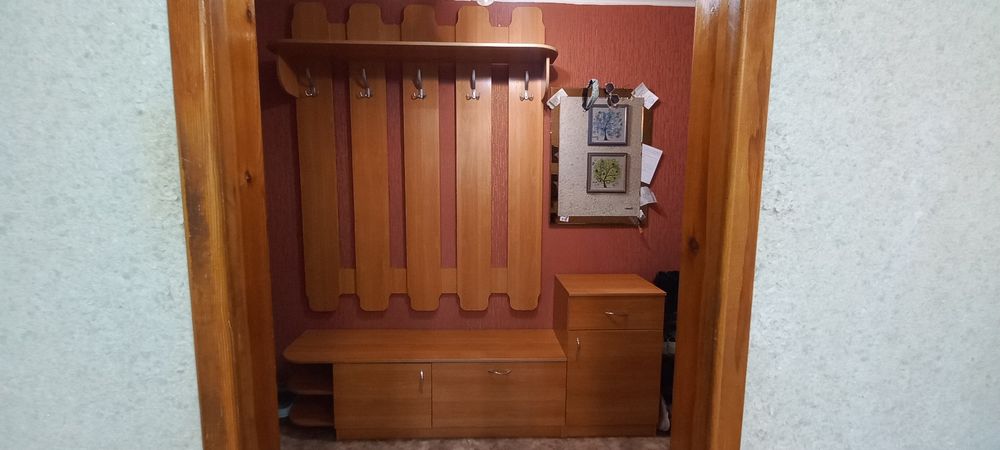 Срочно продам прихожую
