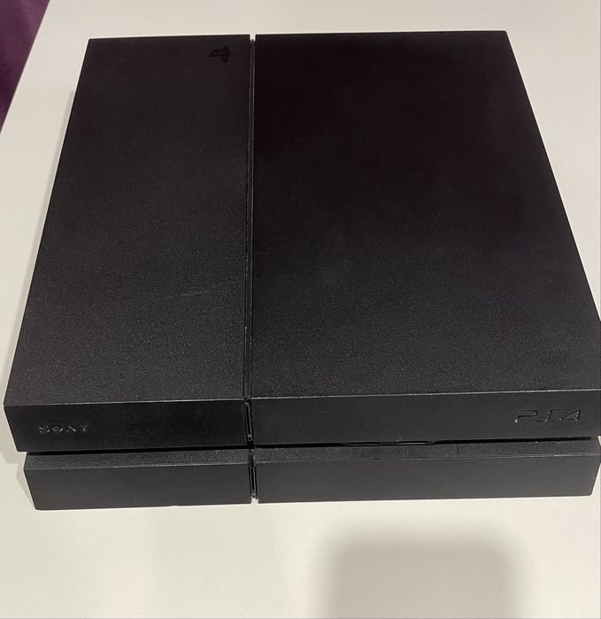 Playstation 4 1tb профилактиран с джойстик