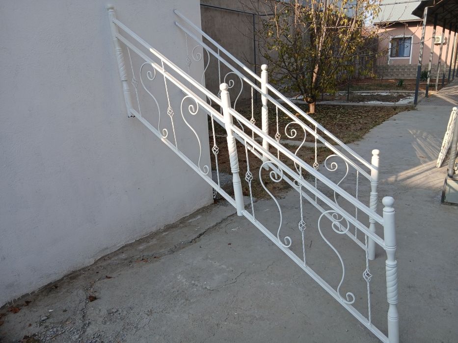 Перила бу крашенный