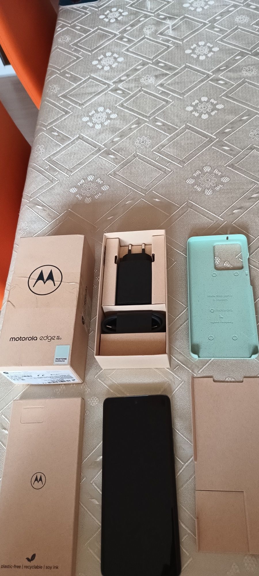 Motorola edge 40 neo  12/256