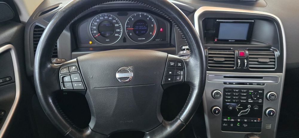 Volvo xc60 An 2009 Automatic 4x4 posibilitatea   Garanție