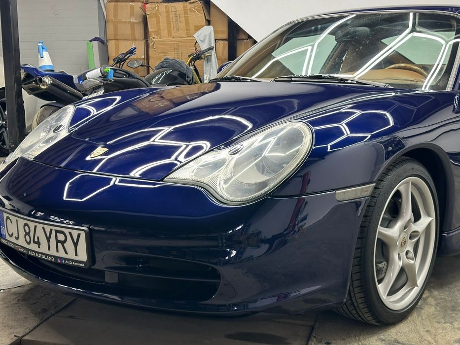 PORCHE 911 Carera 2003