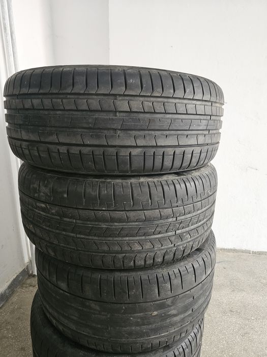Vand set 4 anvelope  BMW 275 35 19 / 245 40 19 pirelli p zero