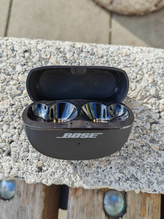 Чисто нови слушалки Bose Ultra Open Earbuds
