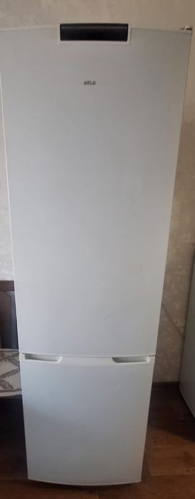 Продам холодильник Атлант
