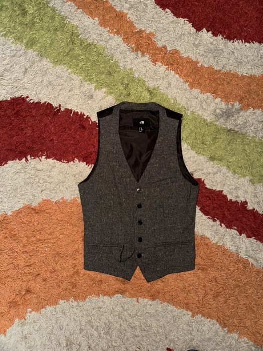 Vesta costum H&M