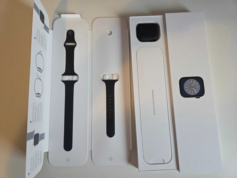 Apple Watch 8 41mm GPS cutie completa