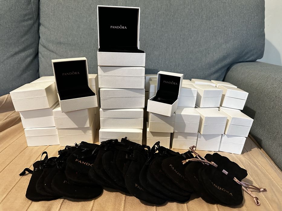 Cutii Pandora mici/mijlocii/mari si saculeti catifea