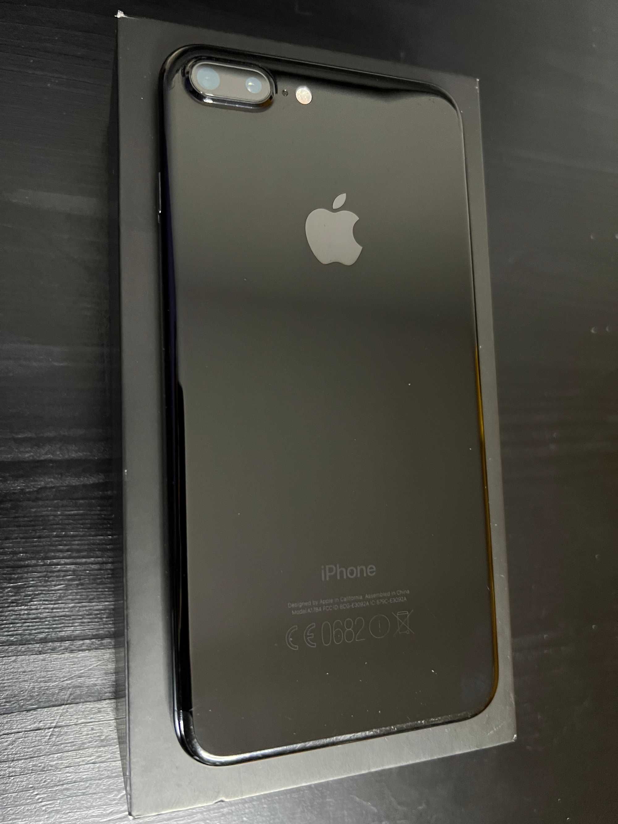 iPhone 7 Plus 128GB Jet Black, пълен комплект, 100% батерия