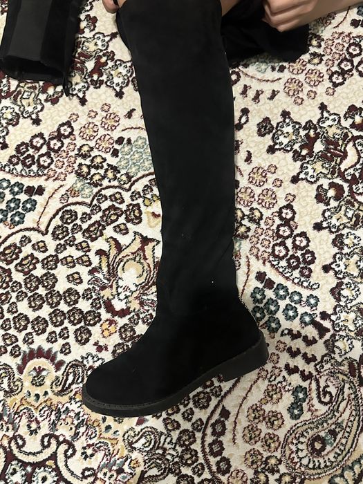 Продаю зимние сапоги женские