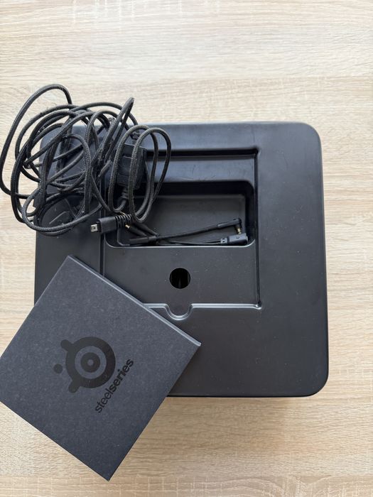 Casti editie limitata SteelSeries 9H Fnatic edition