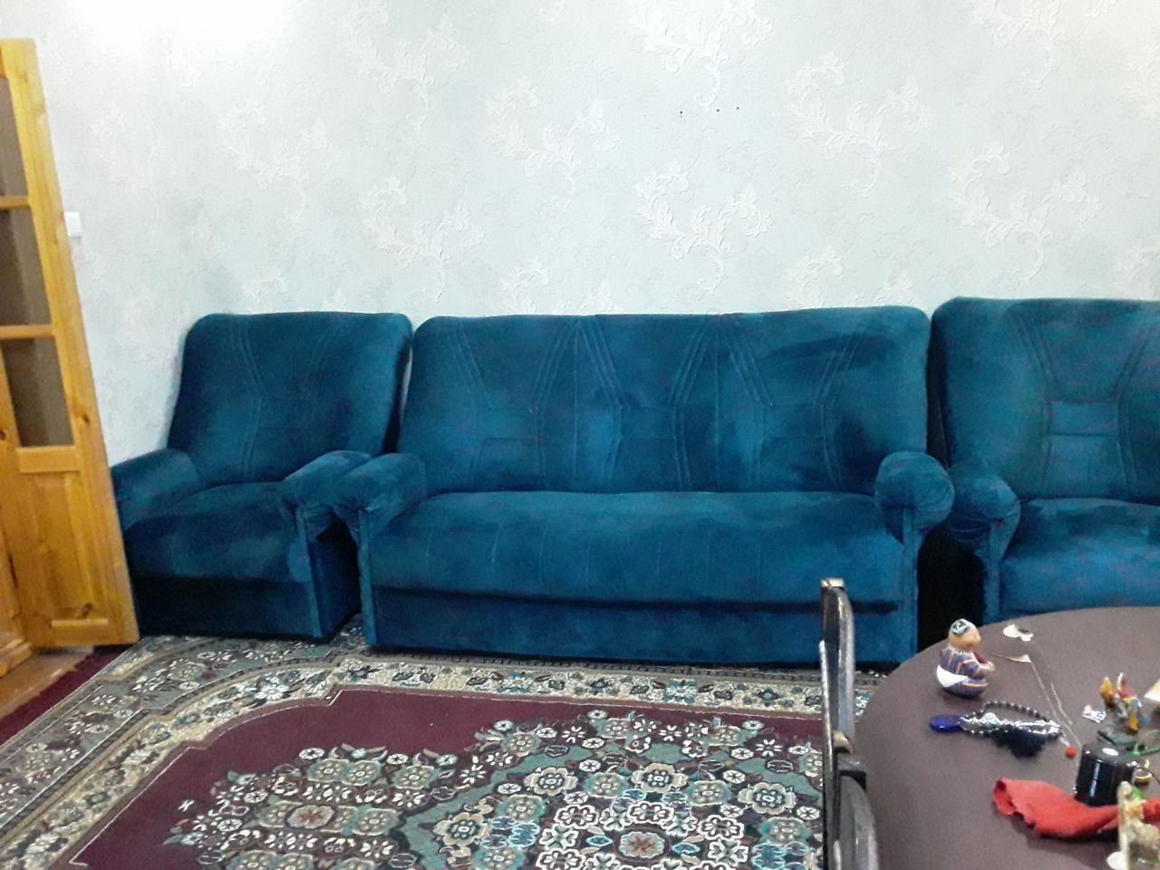 Мягкая мебель диван и два кресло
